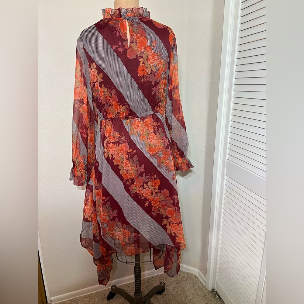 Soft Surroundings Woodland Floral Maroon Short Asymmetrical Dress L/S PS NWT.